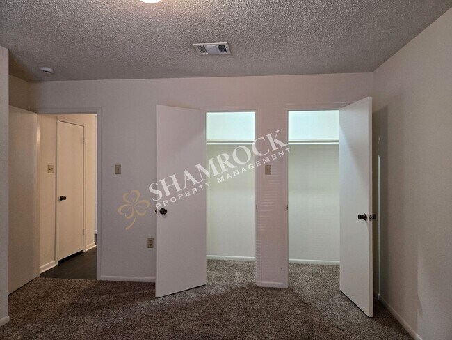 Building Photo - 2-Bedroom Waco ISD Duplex!