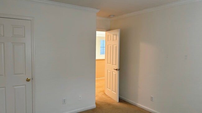 Building Photo - Great home in a court