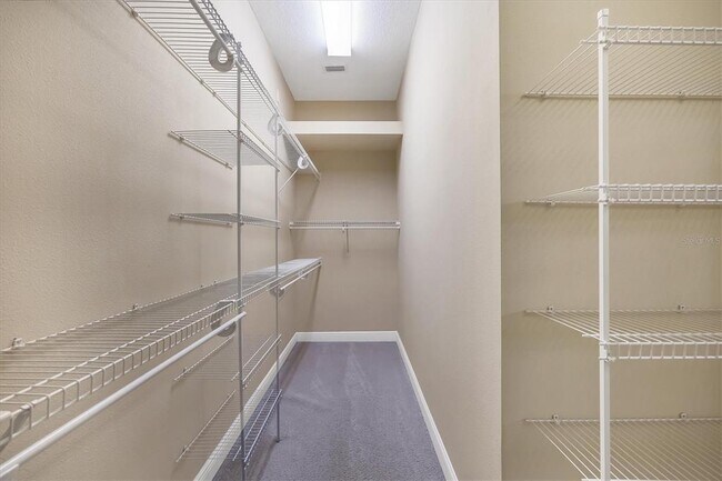 Building Photo - 7475 Edenmore St