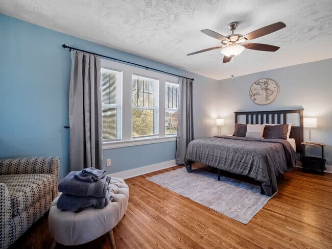 Building Photo - 3222 West Blvd