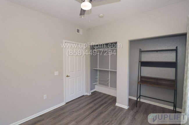 Building Photo - 3 Bed, 2 Bath Condo Near the Beach