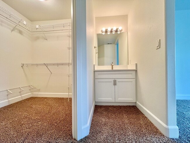 Building Photo - NEWLY RENOVATED! Spacious 2-Bedroom Townhome in a Charming Cul-de-Sac!
