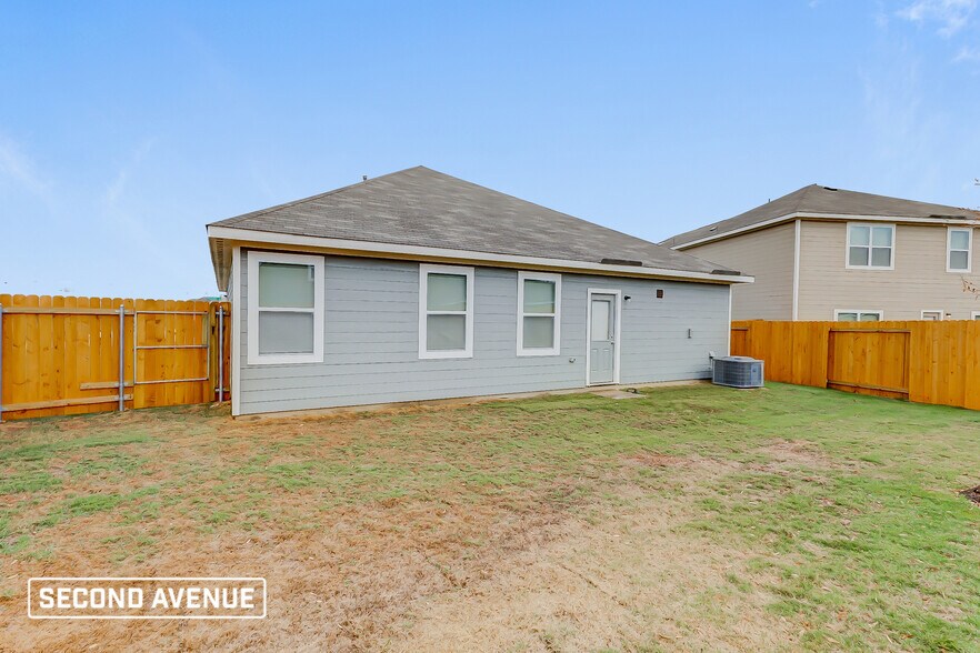 Building Photo - 1421 Palamedes Dr