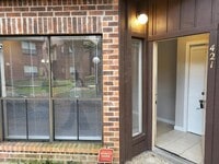 Building Photo - 3130 Walnut Bend Ln