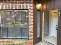 Building Photo - 3130 Walnut Bend Ln