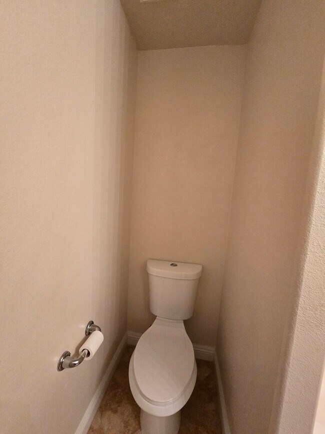 Building Photo - A Fabulous 3 Bedroom, 2.5 Bathroom, 2 Car Garage Townhome in NW Las Vegas