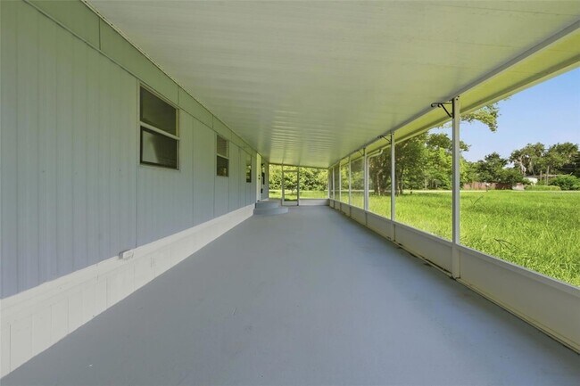 Building Photo - 1096 Navajo Dr