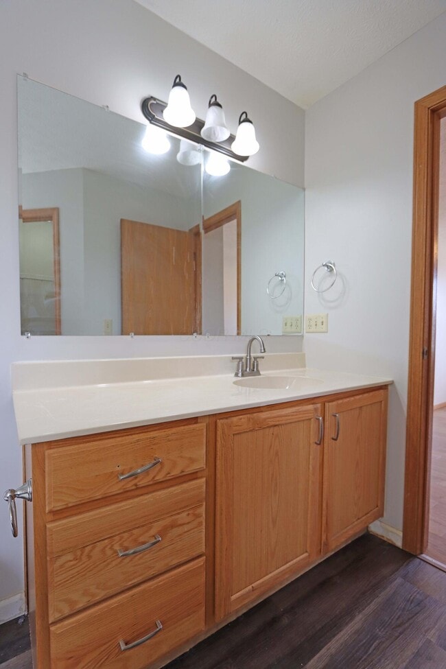 Building Photo - 1417 Wild Oats Dr