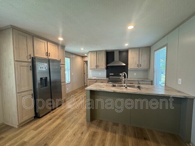 Building Photo - 8701 NE 107th Pl