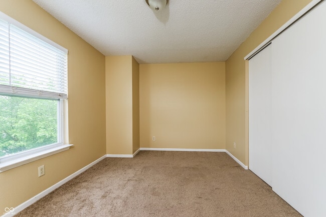 Building Photo - 1849 Southernwood Ln