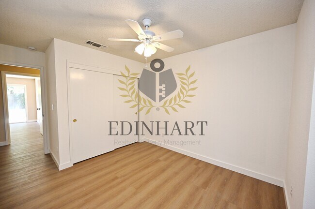 Building Photo - 6353 N Brix Ave