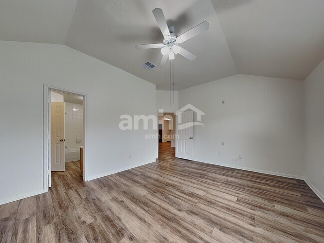 Building Photo - 2518 Halstead Dr