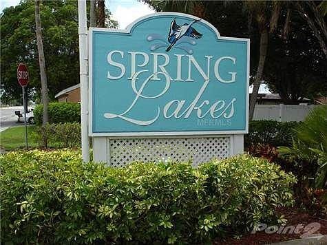 Building Photo - 531 Spring Lakes Blvd