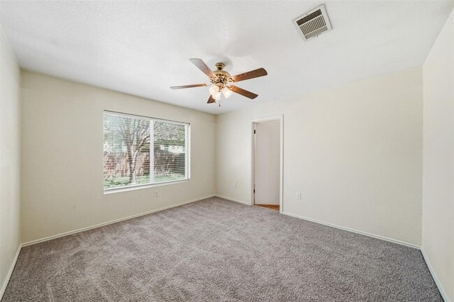 Building Photo - 1910 Steeds Crossing