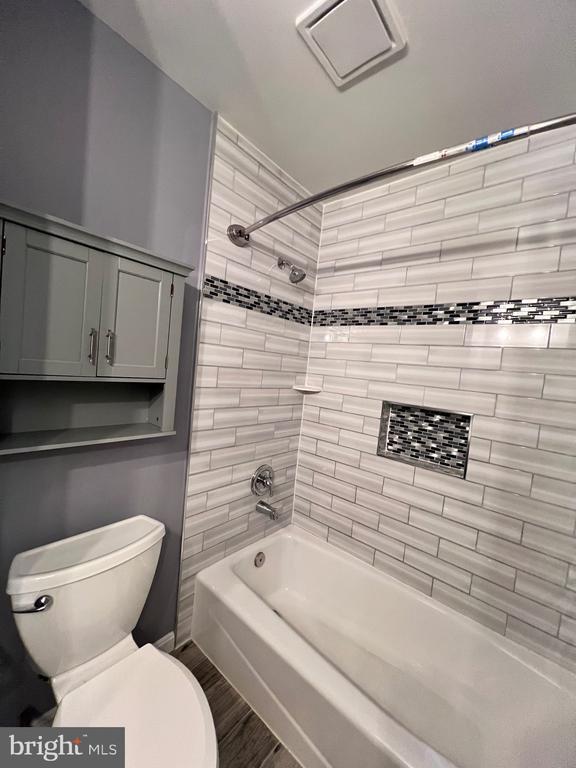Building Photo - 7783 Black Horse Ct