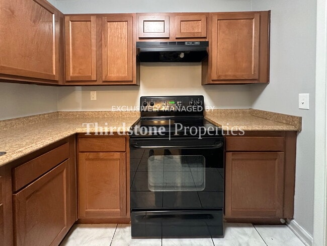 Building Photo - 1038 La Marche Dr