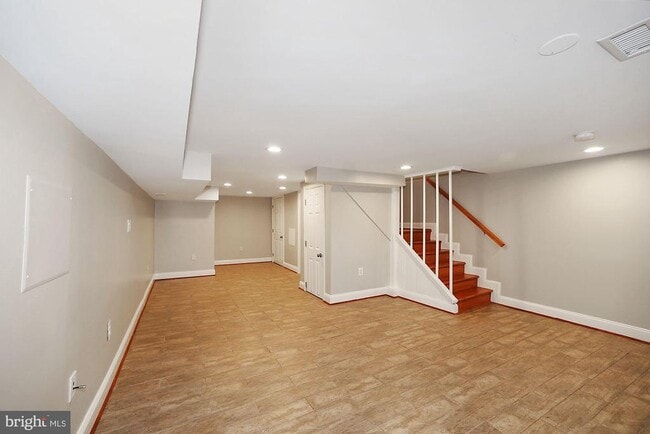 Building Photo - 1354 Adams St NE
