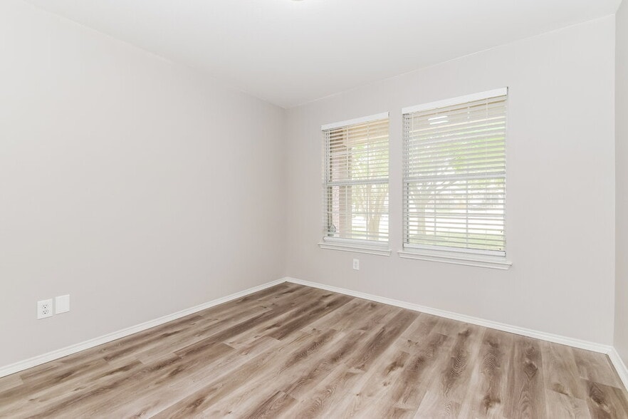 Building Photo - 2022 Cobblestone Trail