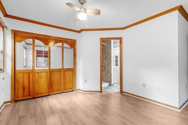 Building Photo - Space to Live, Room to Dream, 4BR/2BA with flex space, office, 2 car dettached garage and ample p...