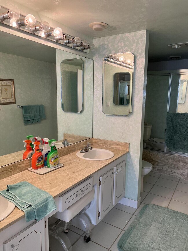 Building Photo - 2773 S Ocean Blvd