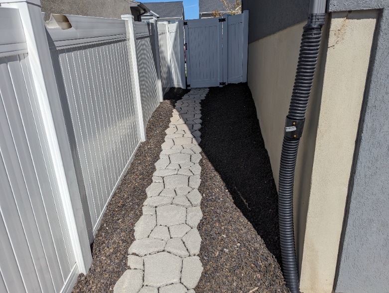 Building Photo - 114 N Desert Sage Dr