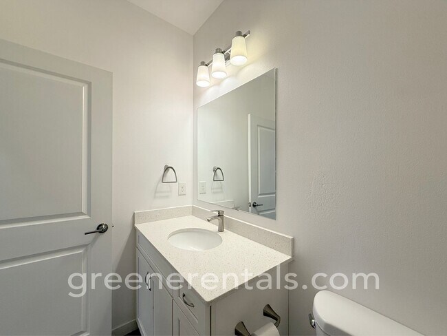 Building Photo - 1944 Olympia Ave NE