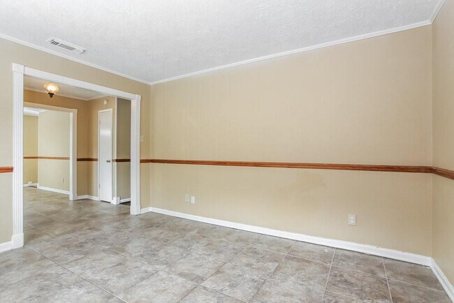 Building Photo - 7406 San Simeon Dr