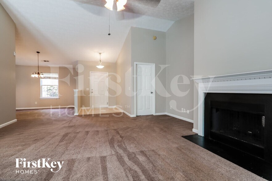 Building Photo - 1193 Liriope Ln SE