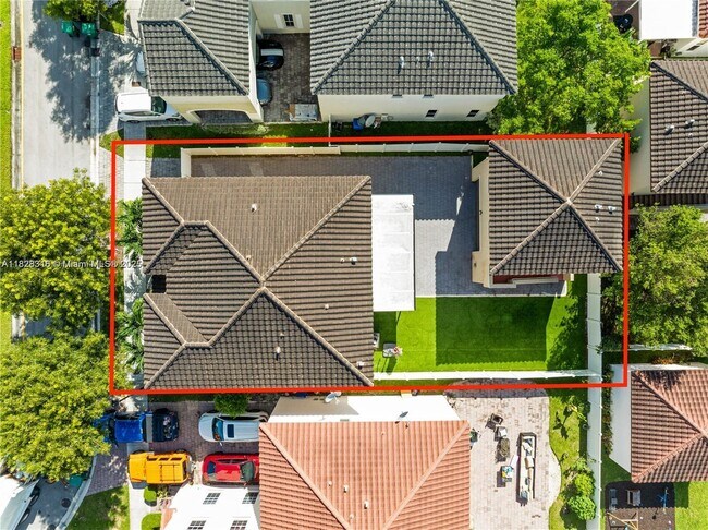 Building Photo - 16946 SW 90th Terrace