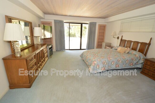 Building Photo - 31 Alviso Dr