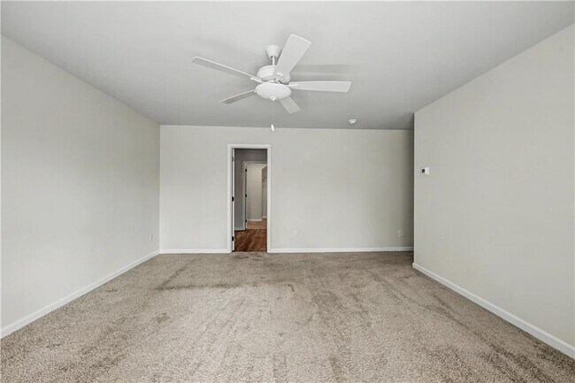 Building Photo - 290 Fox Crk Dr