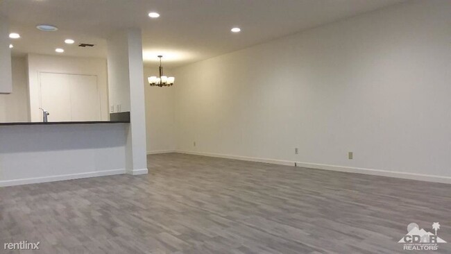 Building Photo - 2 br, 2 bath House - 2603 N Whitewater Clu...