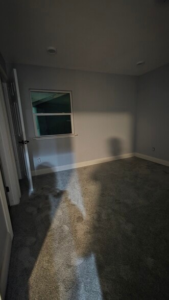 Building Photo - 9426 Sandra St