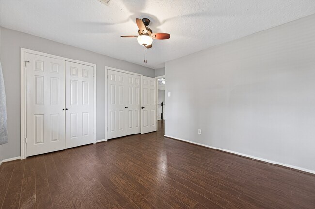 Building Photo - 7814 Millbrook Dr