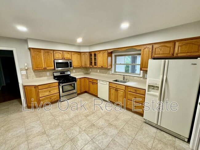 Building Photo - 4345 Temple Ct