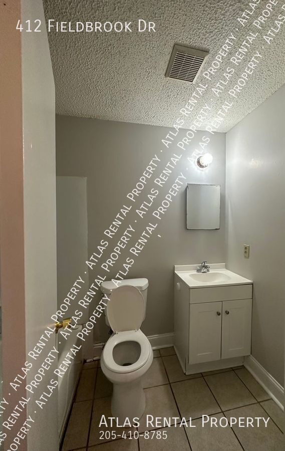 Building Photo - 412 Fieldbrook Dr