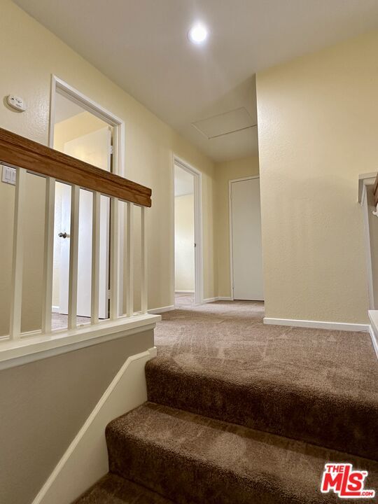 Building Photo - 3804 Southview Ct