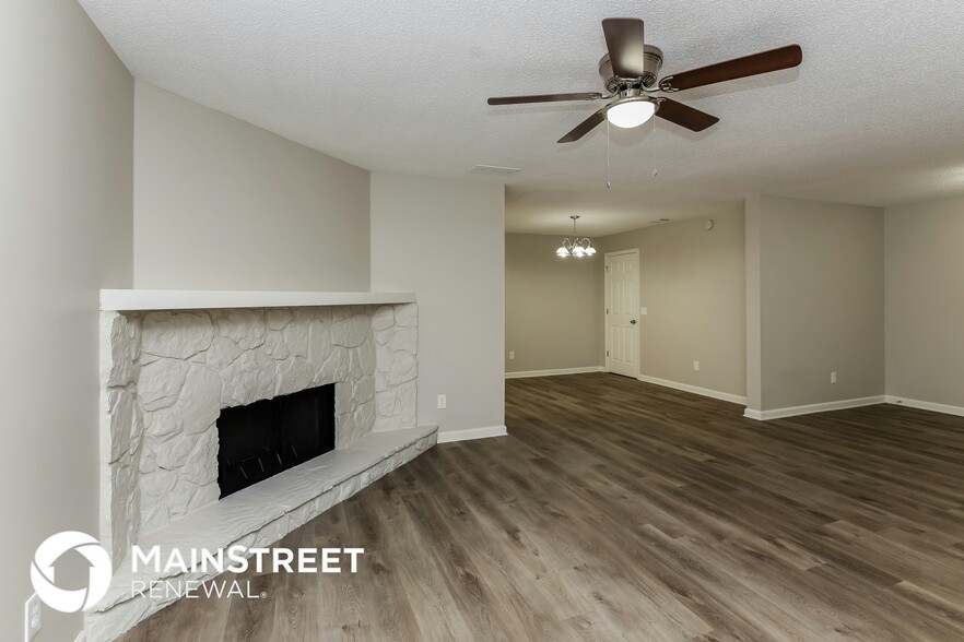 Building Photo - 2535 Valient Dr