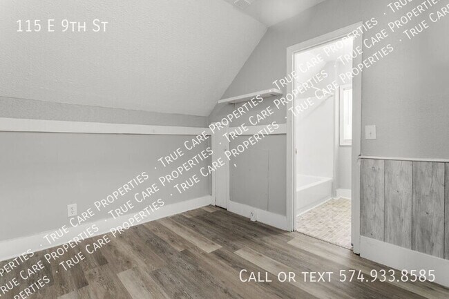 Building Photo - 115 E 9th St