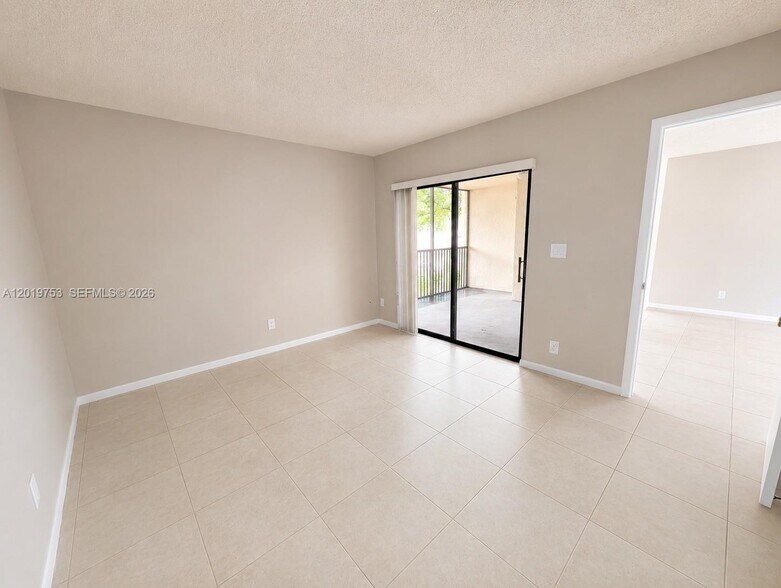 Building Photo - 3410 Foxcroft Rd
