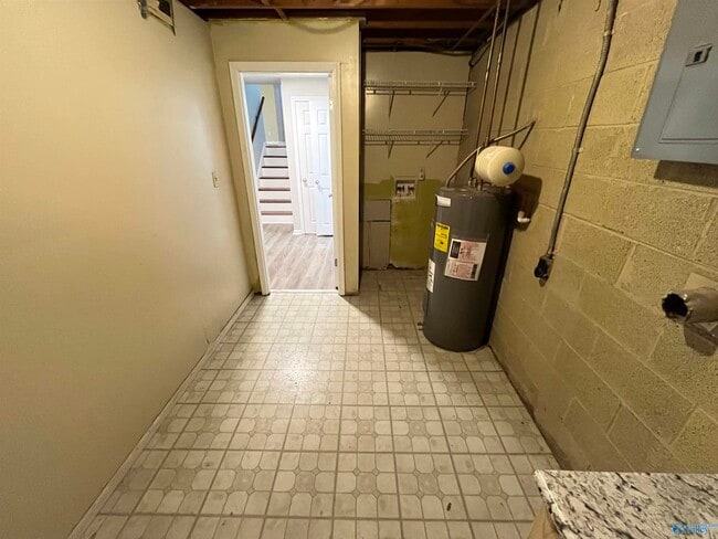 Building Photo - 4708 Dahlia Dr NW