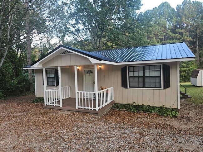 Building Photo - Cute 2 Bedroom 1 Bath Home in Jacksonville