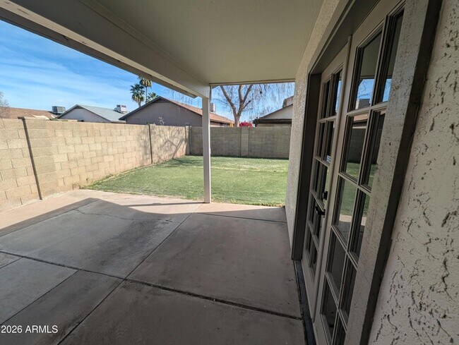 Building Photo - 11807 N 76th Ave