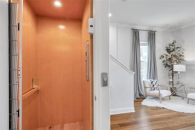 Building Photo - 10050 Bayou Grande