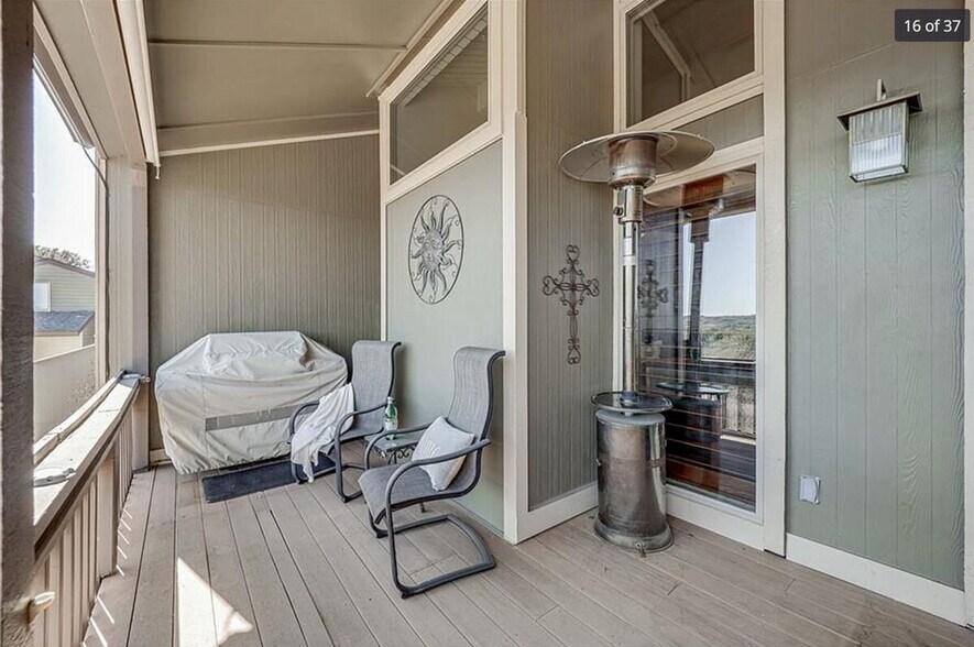 Building Photo - 221 Venture Blvd S