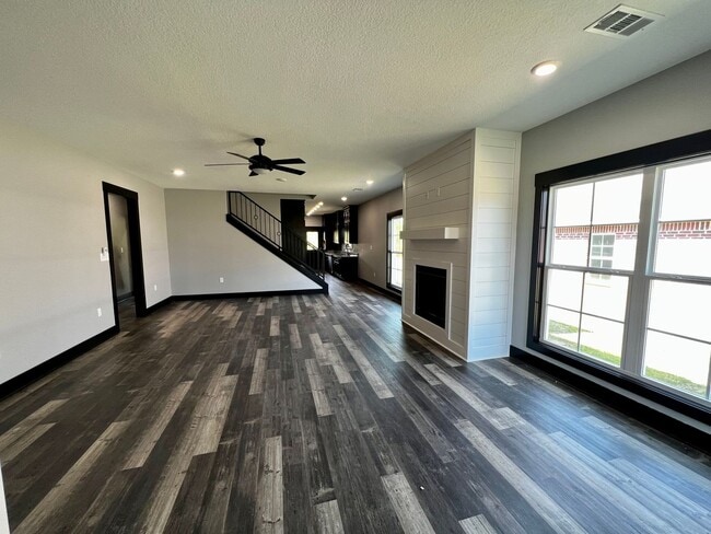 Building Photo - 4101 Stoke Dr