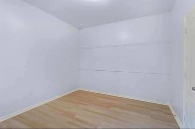Building Photo - 933 Bens Dr
