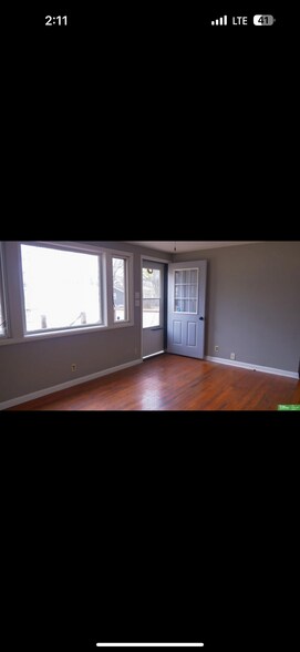 Building Photo - 4701 Redick Ave