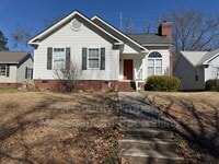 Building Photo - 20 Lindsay St