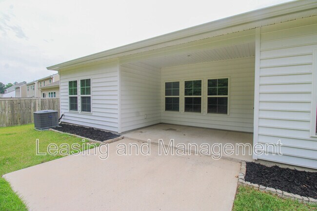 Building Photo - 150 Daniels Creek Cir